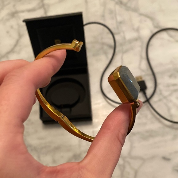 Ringly Bracelet - Picture 7 of 11